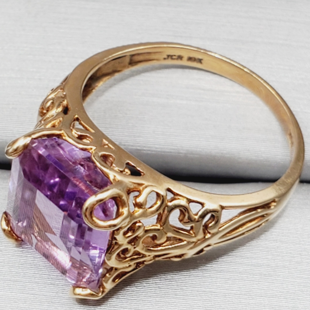 10k Solid Yellow Gold Genuine Purple Emerald Cut Amethyst Statement Ring - Picture 6 of 7